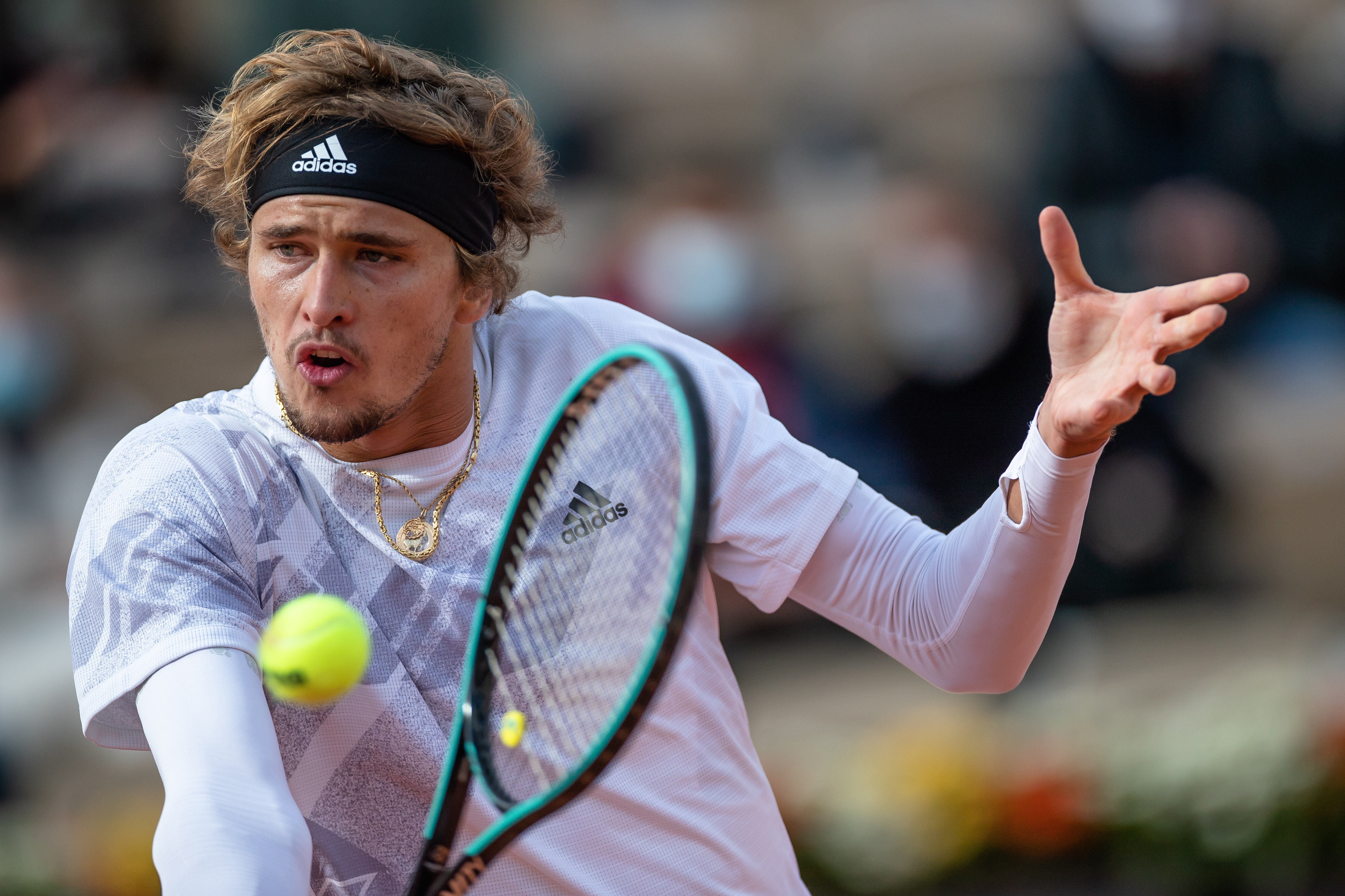 发对手防线 发对手防线